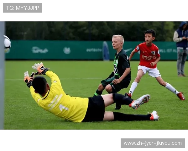 足球决策训练能否显著缩短球员在高压环境下的反应时间